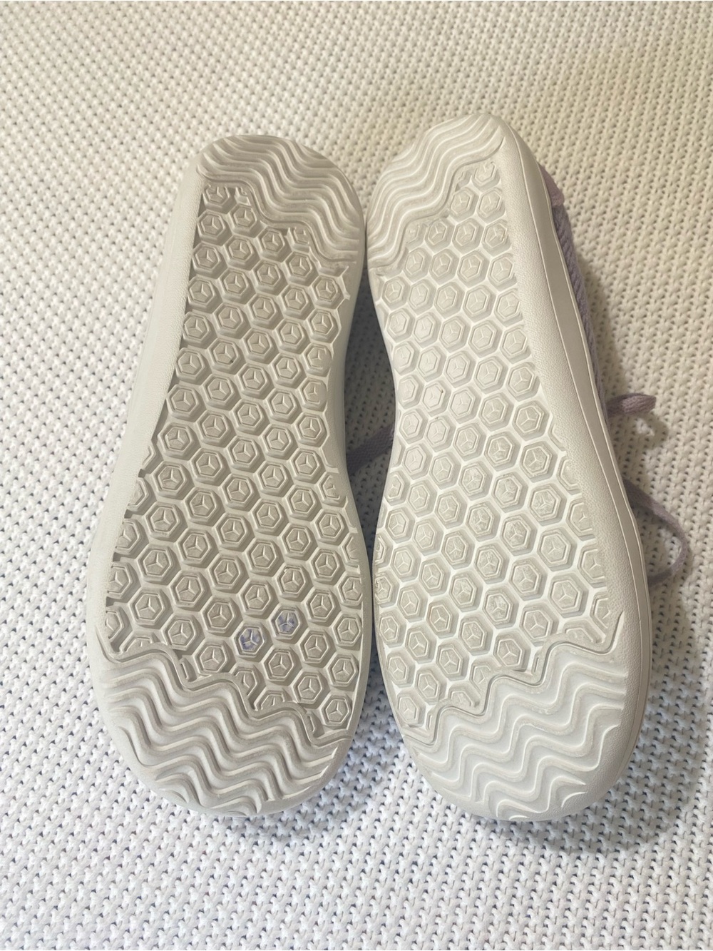 Hobibear Lavender Lace-Up Casual Sneakers - Picture 4 of 6